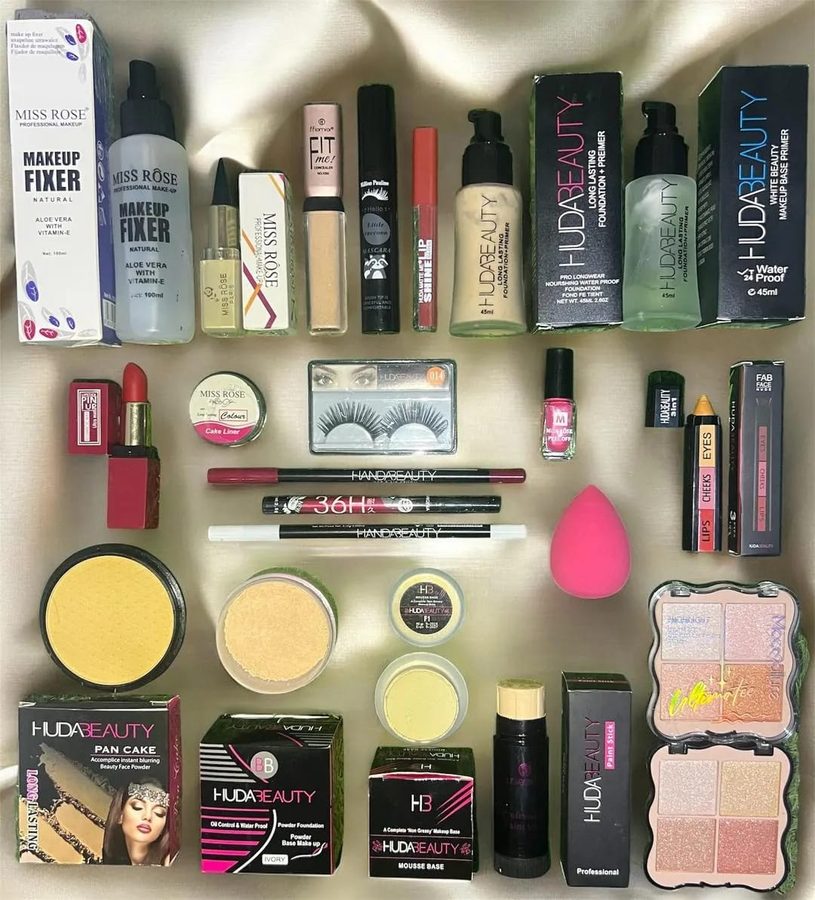 21 in 1 Makeup Kit for All Seasons - Cosmetics - Hunny Collection PK
